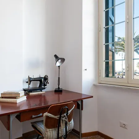 In The Heart Of Ostia, On The Rome Seafront Apartment Lido di Ostia